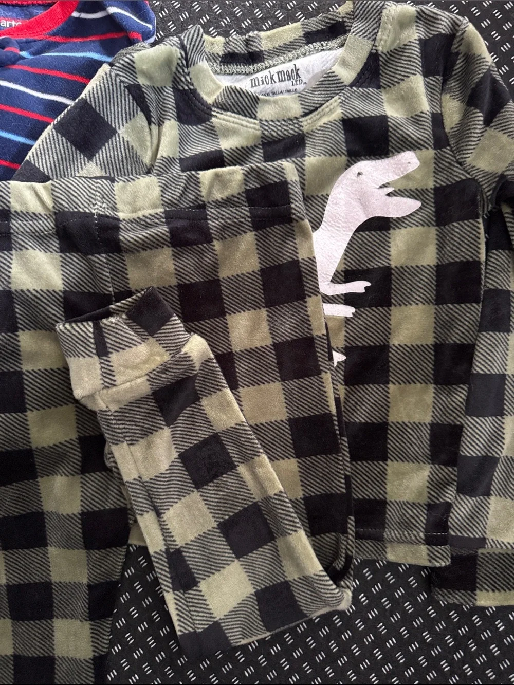 🛍 BOYS 3 Carter's SLEEPERS , 1 Mick Mack 2 piece pajamas Size 3T 🛍